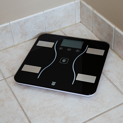CONAIR<sup>&reg;</sup> Weight Watchers<sup>&reg;</sup> Scale - This body analysis scale offers weight and body monitoring including body fat, body water, bone mass, muscle mass and BMI.  Also connects via Bluetooth<sup>&reg;</sup> to the Weight Watchers<sup>&reg;</sup> Scales by Conair<sup>&reg;</sup> app.  And you can sync your data with Weight Watchers<sup>&reg;</sup>, Apple<sup>&reg;</sup> Health, Google Fit<sup>&reg;</sup> and similar apps. Works with iOS and Android, however a smart device is not needed to use this scale. Requires 3 AAA batteries (batteries included).